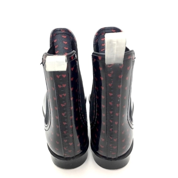 HENRY Ferrera Heart Print Ankle Rain Boot In Black With Red Heart - Picture 9 of 10